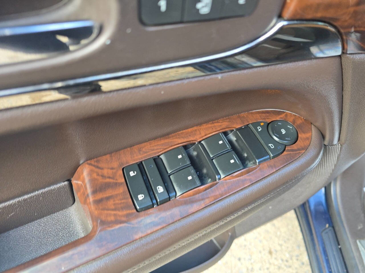 Used 2017 Buick Enclave Leather image 7