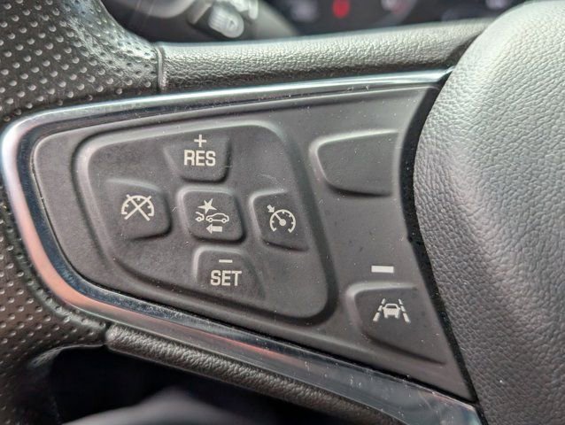 Used 2023 Chevrolet Malibu LT image 18