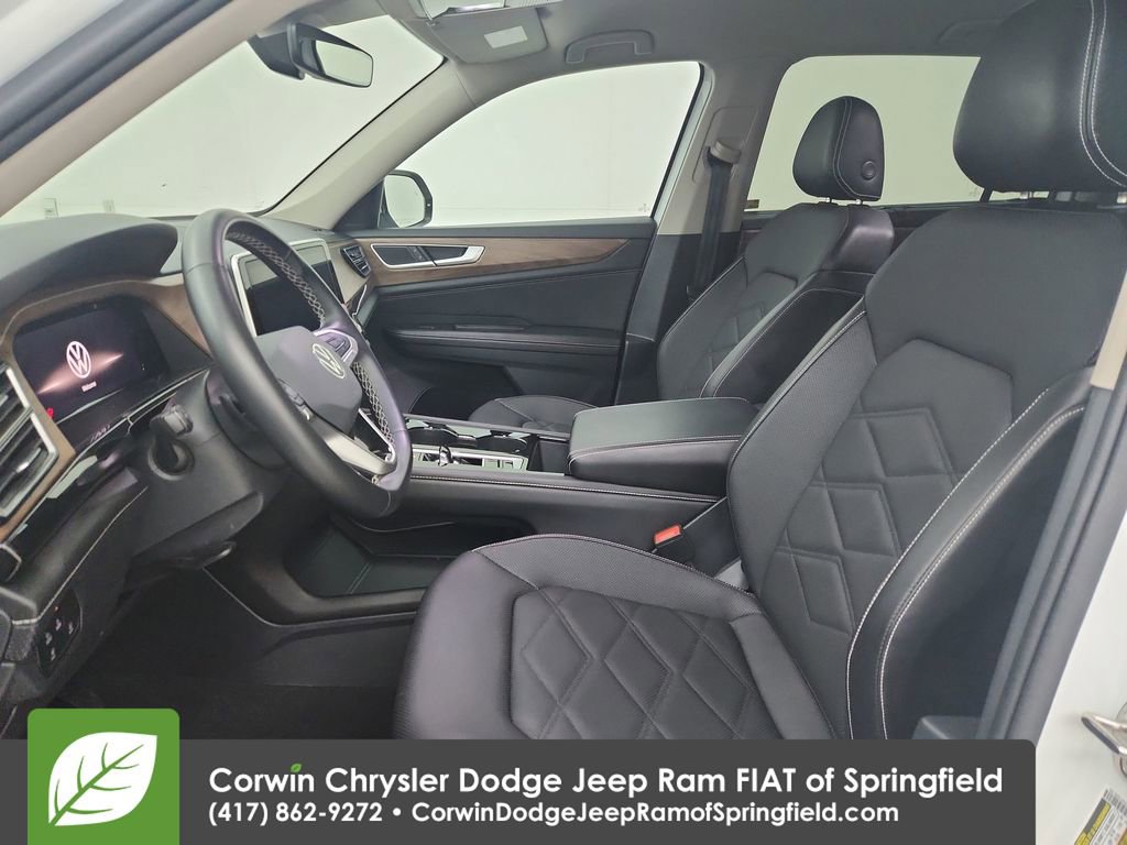 Used 2025 Volkswagen Atlas SE image 19