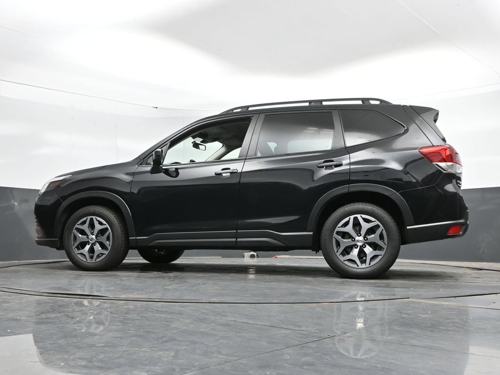 Used 2022 Subaru Forester Premium AWD/4WD image 46