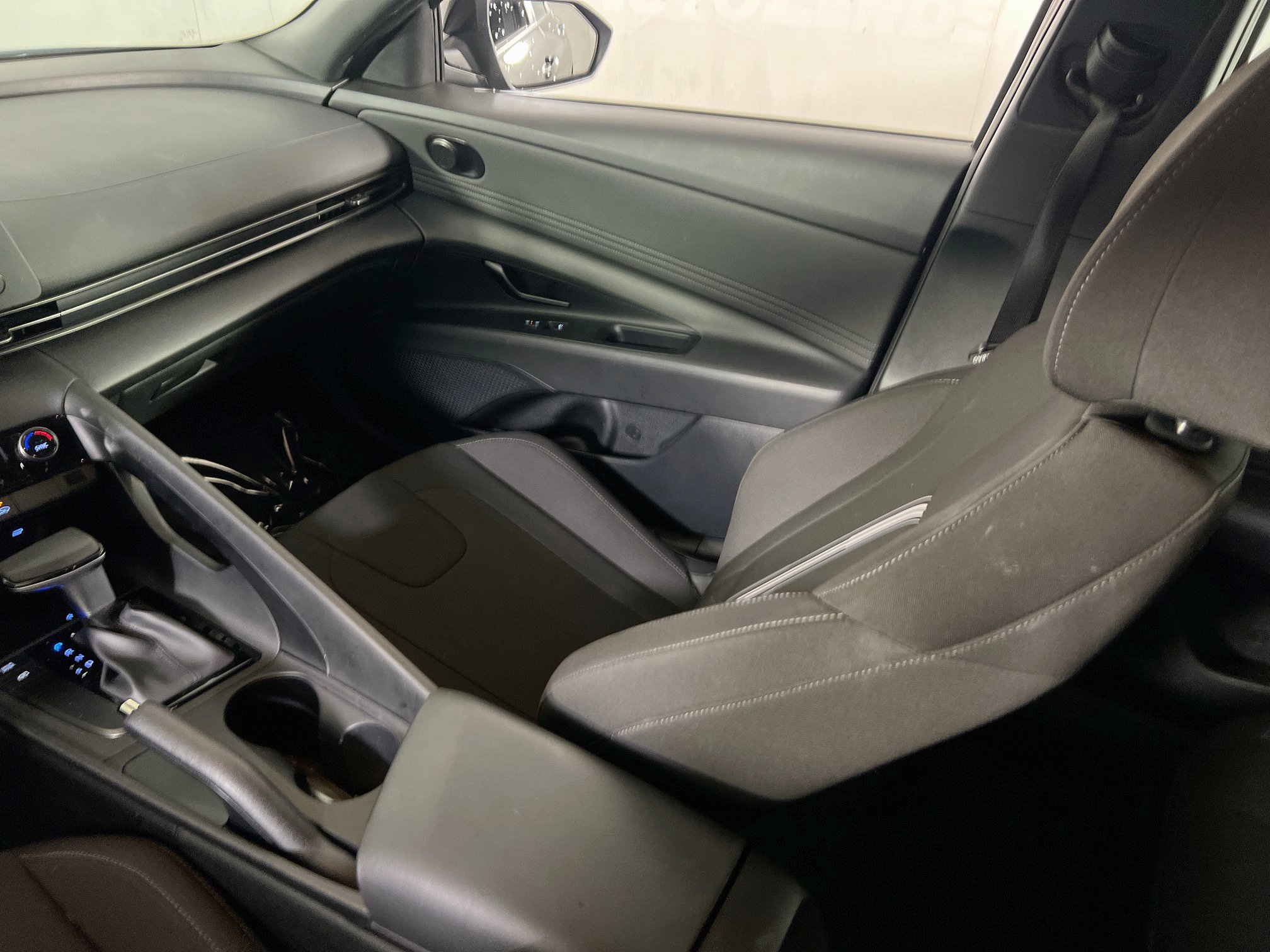 Used 2026 Hyundai Elantra Sport FWD image 21