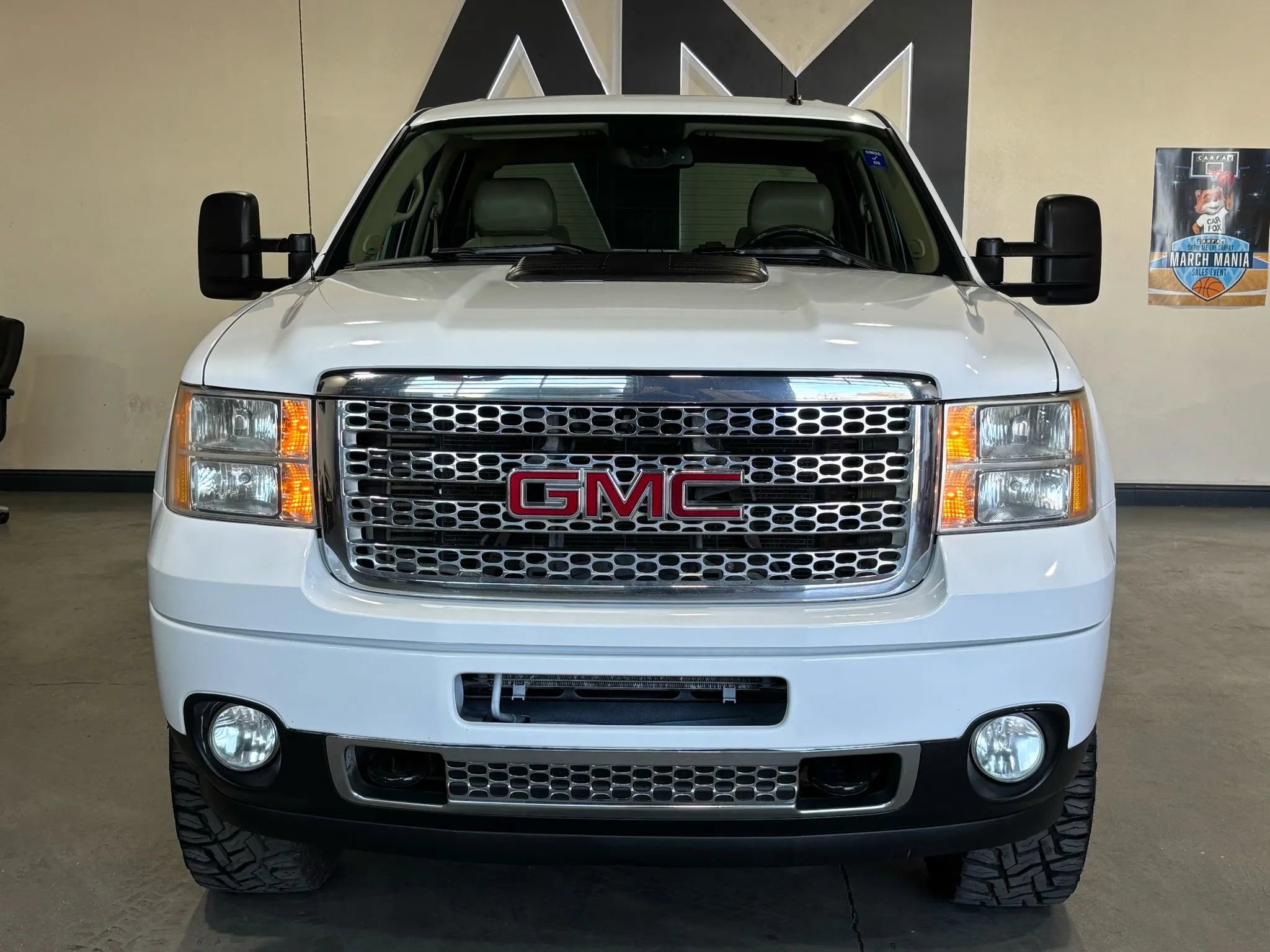 Used 2013 GMC Sierra 2500 Denali w/ Suspension Package, Off-Road image 3