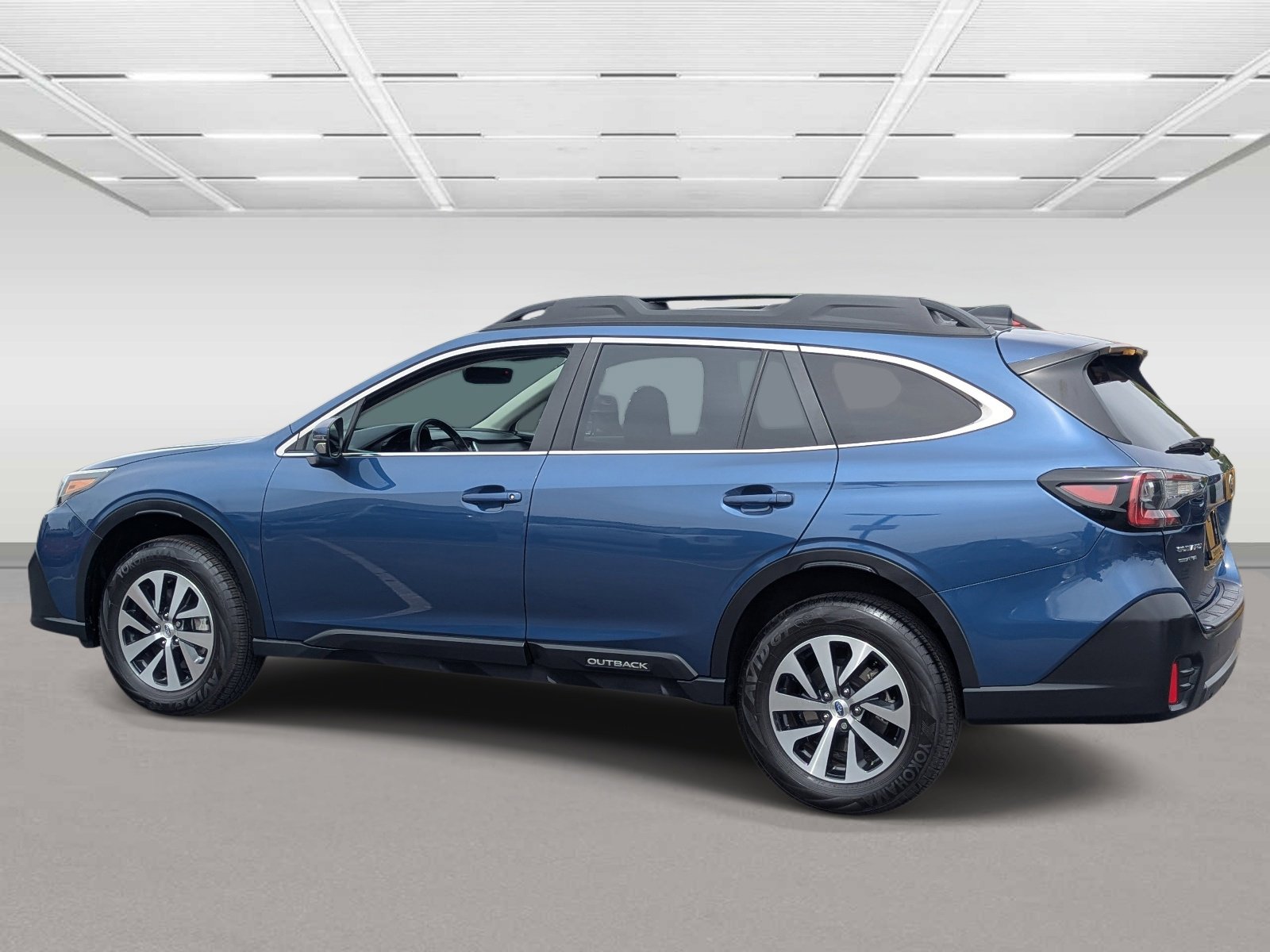 Certified 2022 Subaru Outback Premium w/ Popular Package #1 AWD/4WD image 3