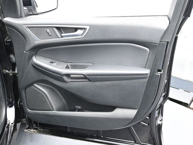 Used 2023 Ford Edge SEL w/ Convenience Package image 28