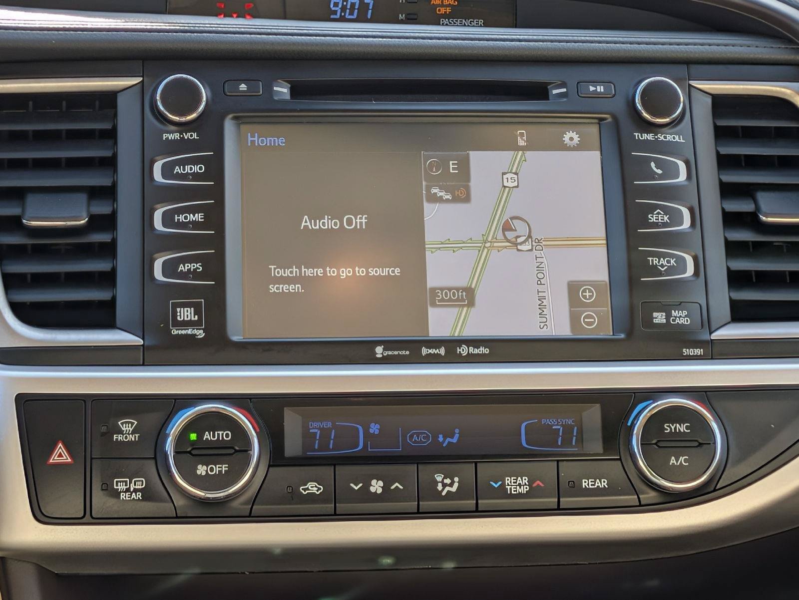 Used 2019 Toyota Highlander Limited AWD/4WD image 17