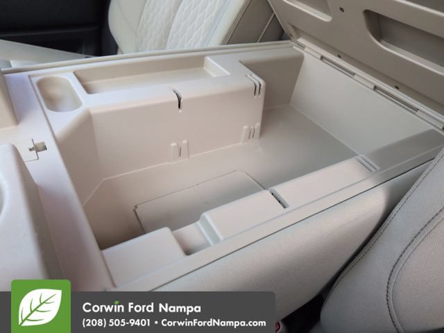 Used 2019 Nissan Titan SV AWD/4WD image 18