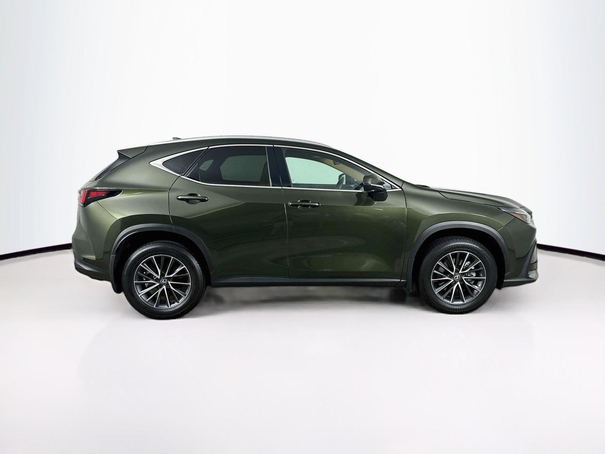 Used 2025 Lexus NX 250 FWD w/ Premium Package image 10