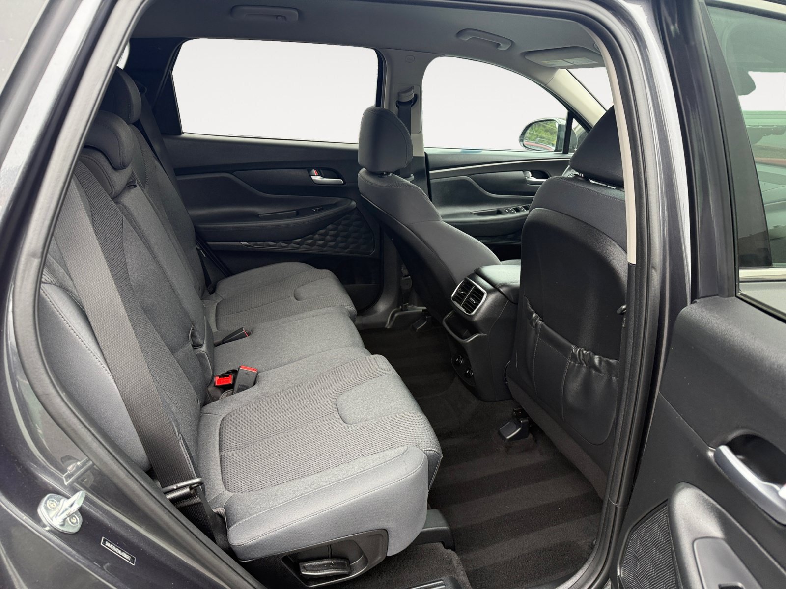 Used 2020 Hyundai Santa Fe SEL w/ Cargo Package FWD image 18