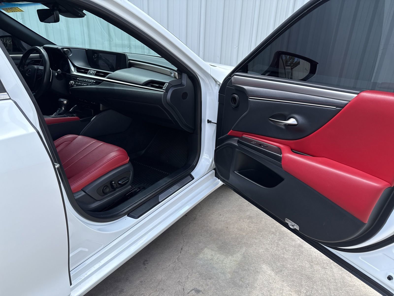 Used 2021 Lexus ES 350 F Sport w/ Accessory Package image 16