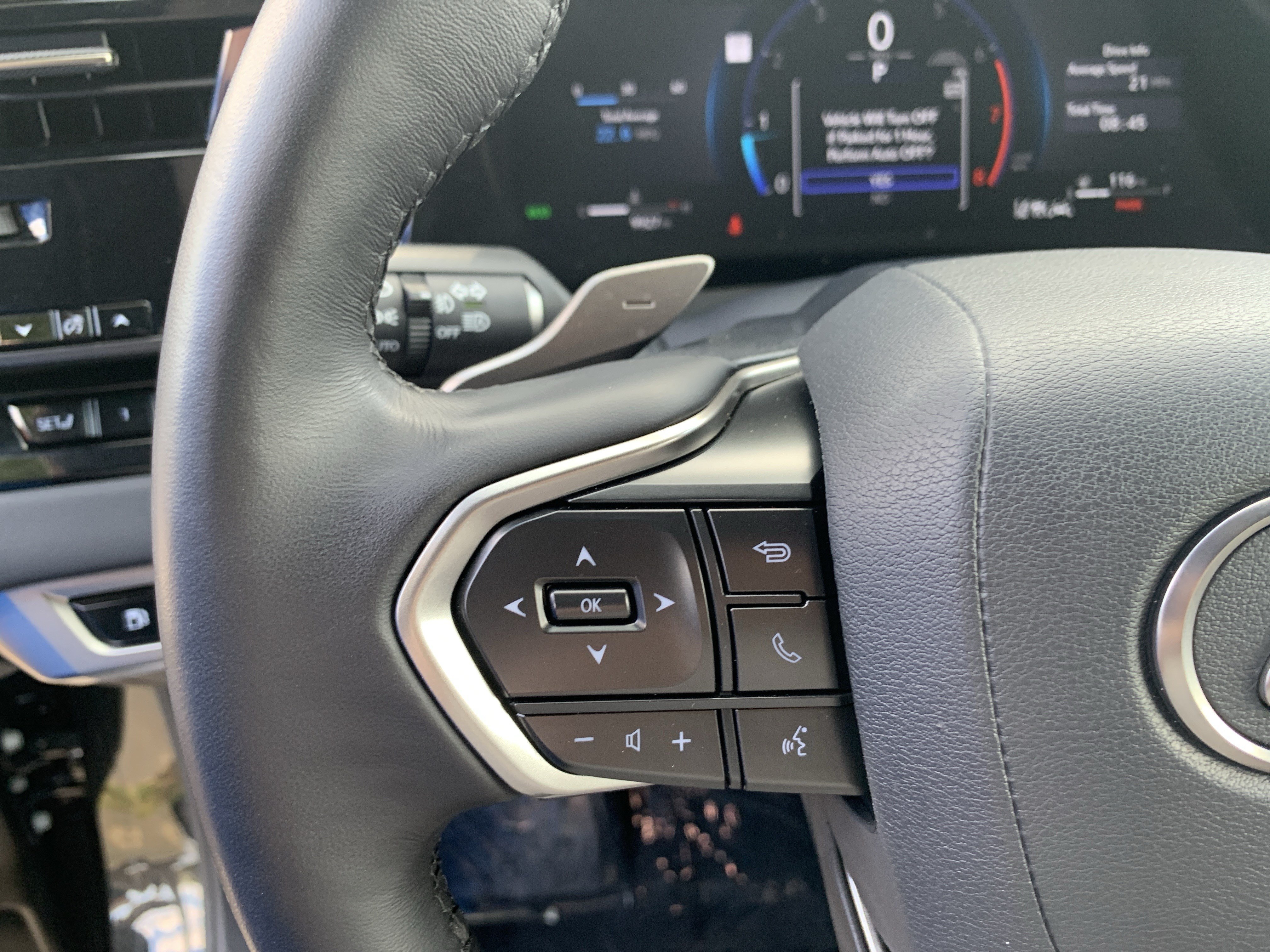 Used 2025 Lexus RX 350 Premium Plus w/ Accessory Package (Z1) FWD image 19