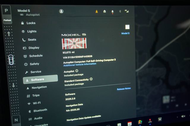 Used 2021 Tesla Model S Plaid image 6