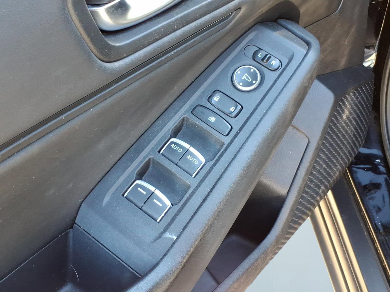 Used 2023 Honda Accord EX image 12