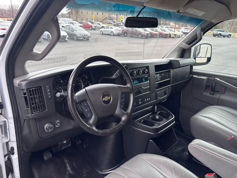 Used 2021 Chevrolet Express 2500 w/ Driver Convenience Package image 11