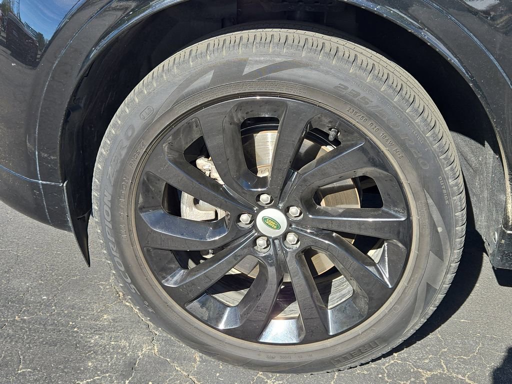 Used 2023 Land Rover Discovery Sport SE R-Dynamic image 5