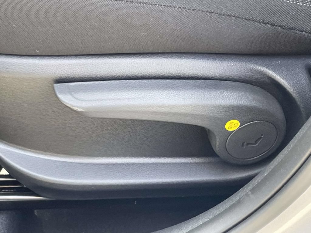 New 2026 Hyundai Venue SE FWD image 16