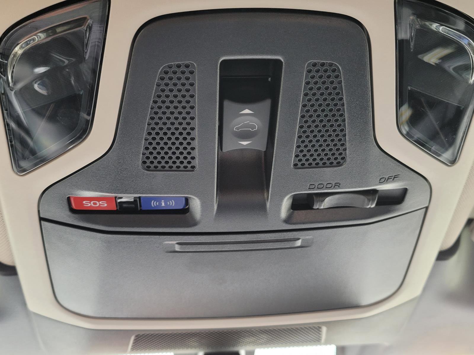 Certified 2025 Subaru Outback Premium image 30