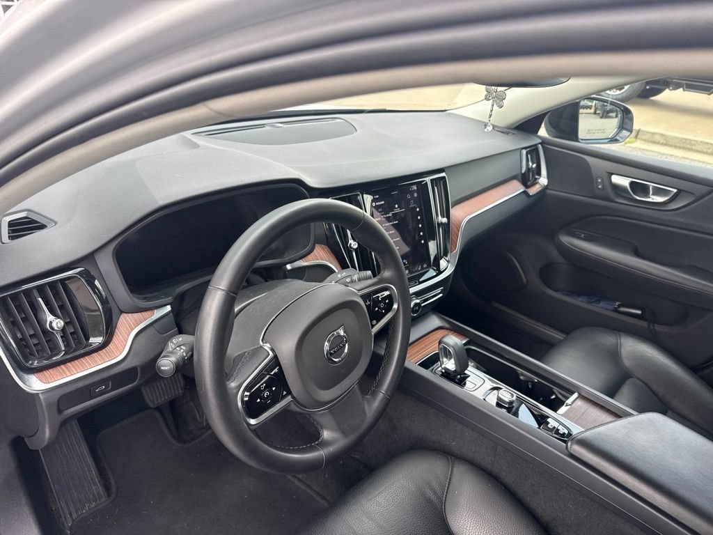 Used 2024 Volvo S60 B5 Plus FWD image 9