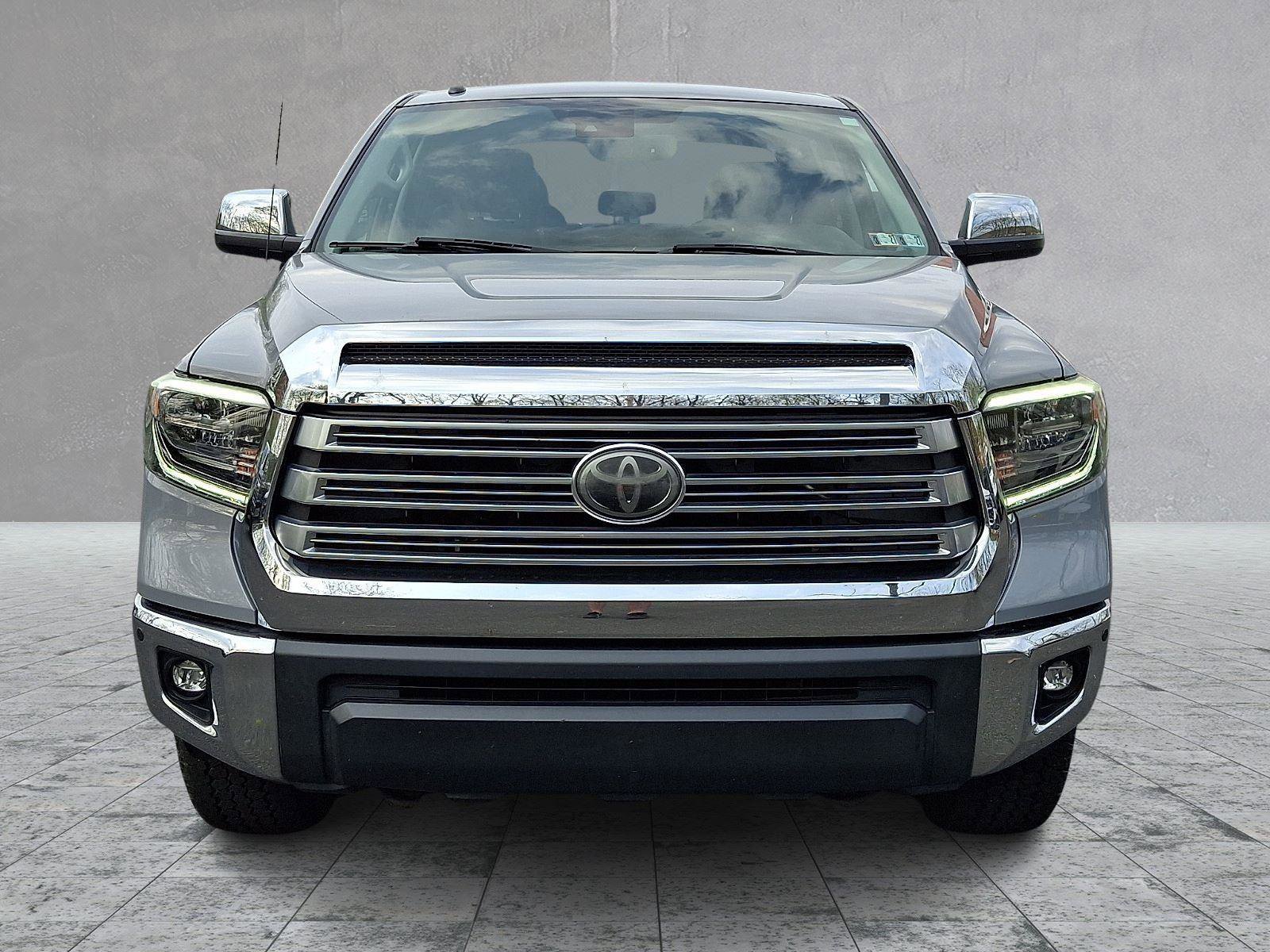 Used 2018 Toyota Tundra Limited w/ Limited Premium Package AWD/4WD image 2