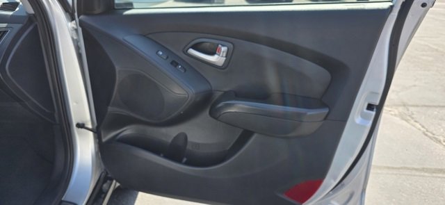 Used 2013 Hyundai Tucson Limited w/ Premium Pkg image 14