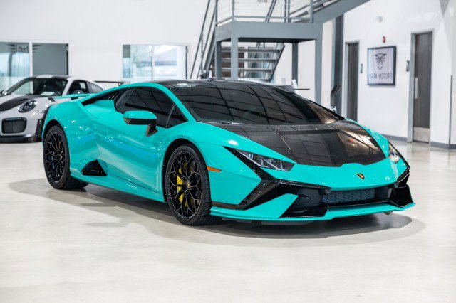 Used 2024 Lamborghini Huracan Tecnica image 8