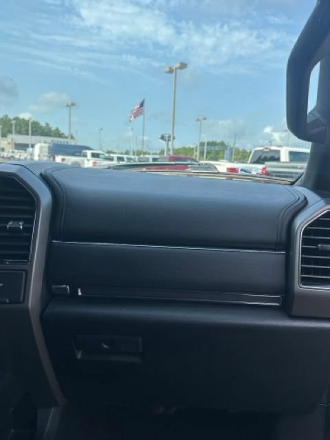 Used 2019 Ford Expedition Max XLT w/ Equipment Group 202A AWD/4WD image 23