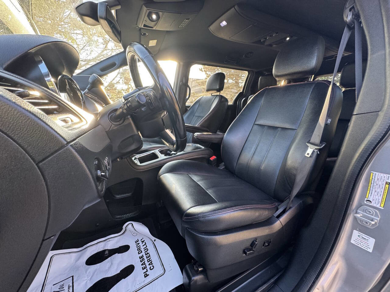 Used 2018 Dodge Grand Caravan GT FWD image 23