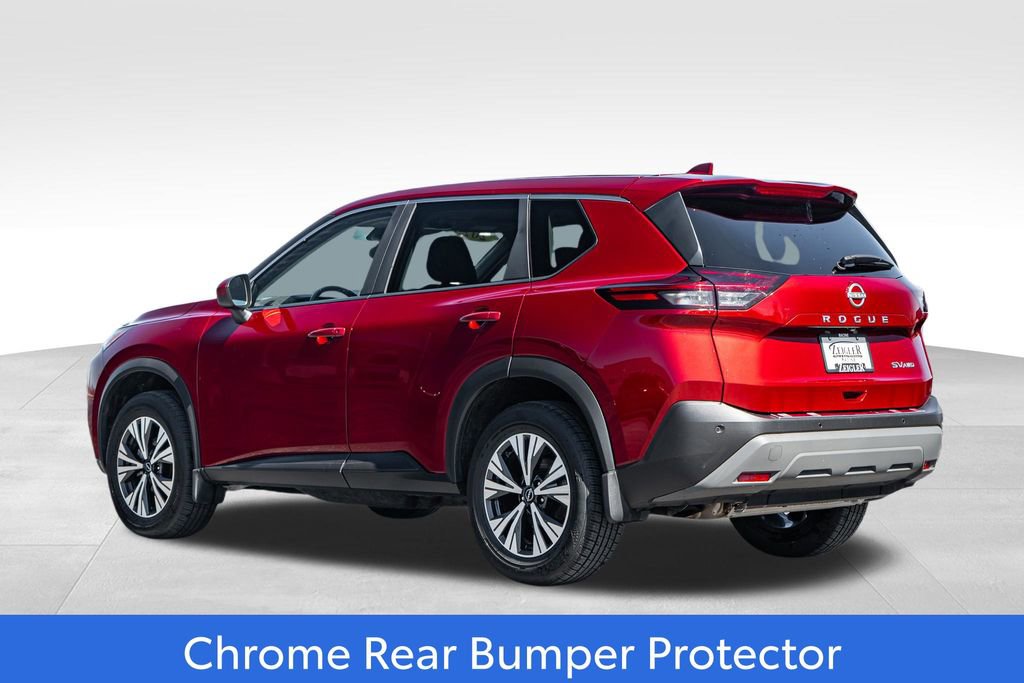Used 2023 Nissan Rogue SV image 5