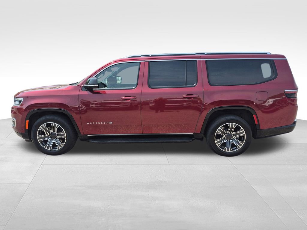 Used 2024 Jeep Wagoneer L Series II w/ Flexible Seating Group AWD/4WD image 2