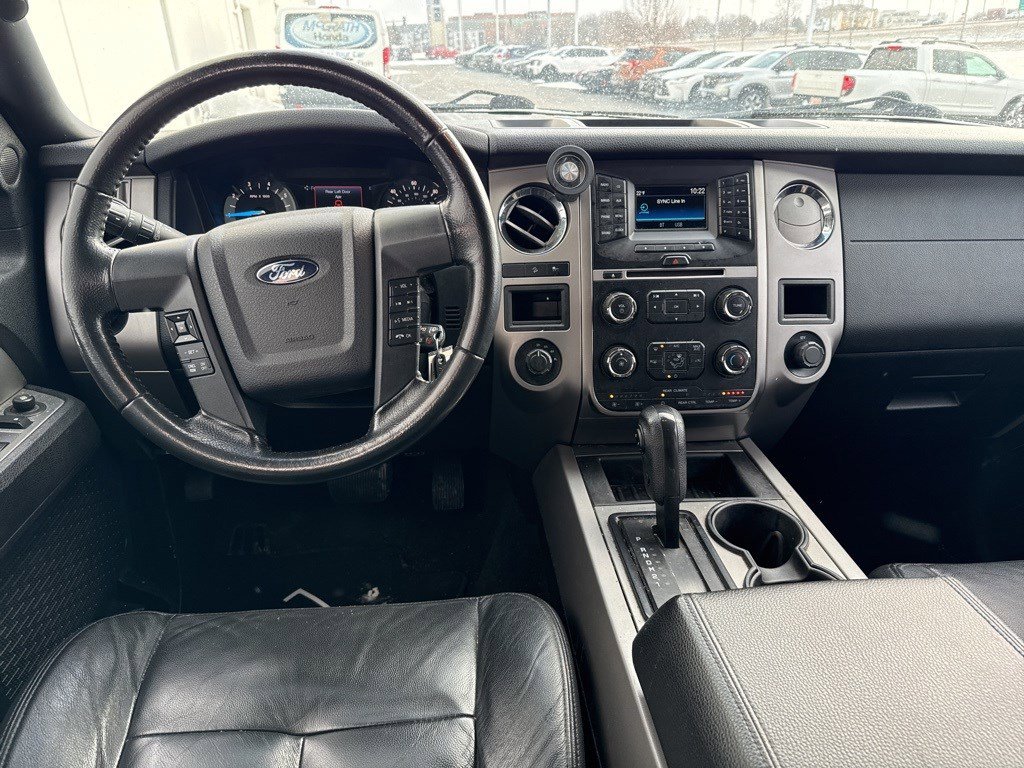 Used 2015 Ford Expedition XLT image 5