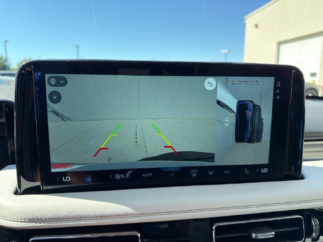 New 2027 Lincoln Aviator AWD image 32