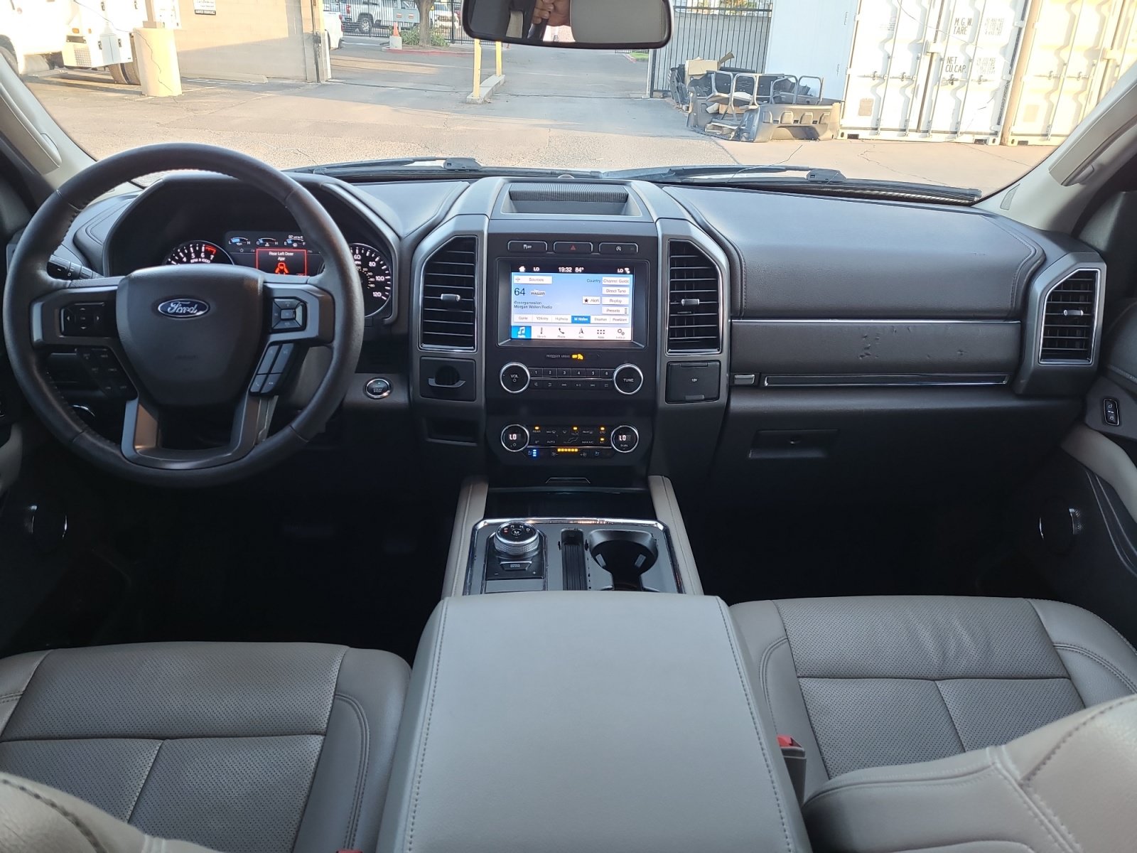 Used 2019 Ford Expedition XLT w/ Equipment Group 202A RWD image 13