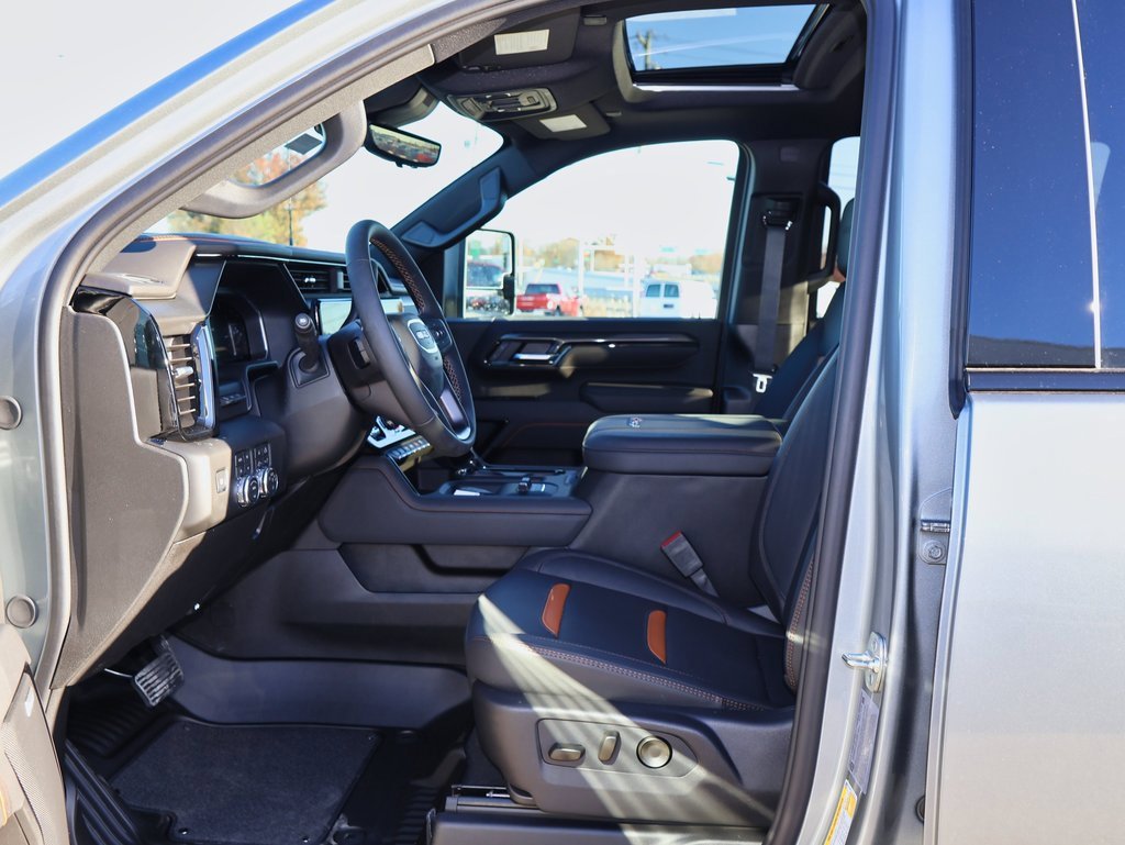 New 2026 GMC Sierra 2500 AT4 image 8