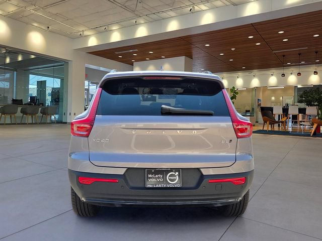 New 2026 Volvo XC40 B5 Core w/ Protection Package Premier AWD/4WD image 6