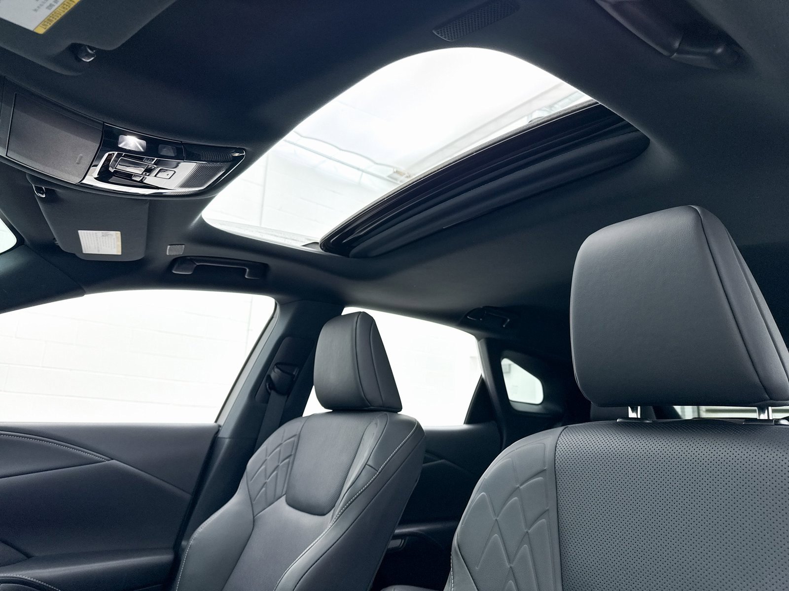 Used 2024 Lexus RX 350 Premium image 4