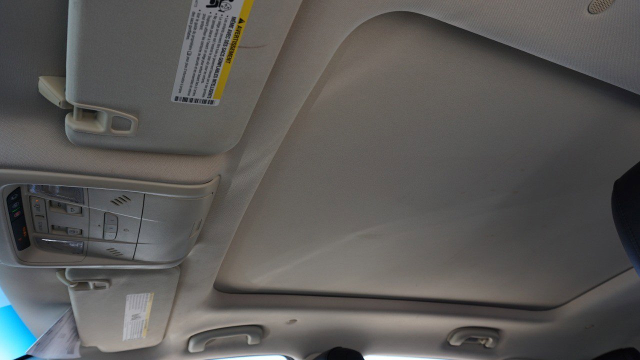 Used 2018 Cadillac XT5 Luxury w/ Driver Awareness Package image 24