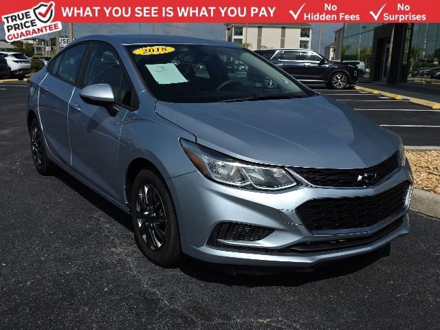 Used 2018 Chevrolet Cruze LS FWD image 1