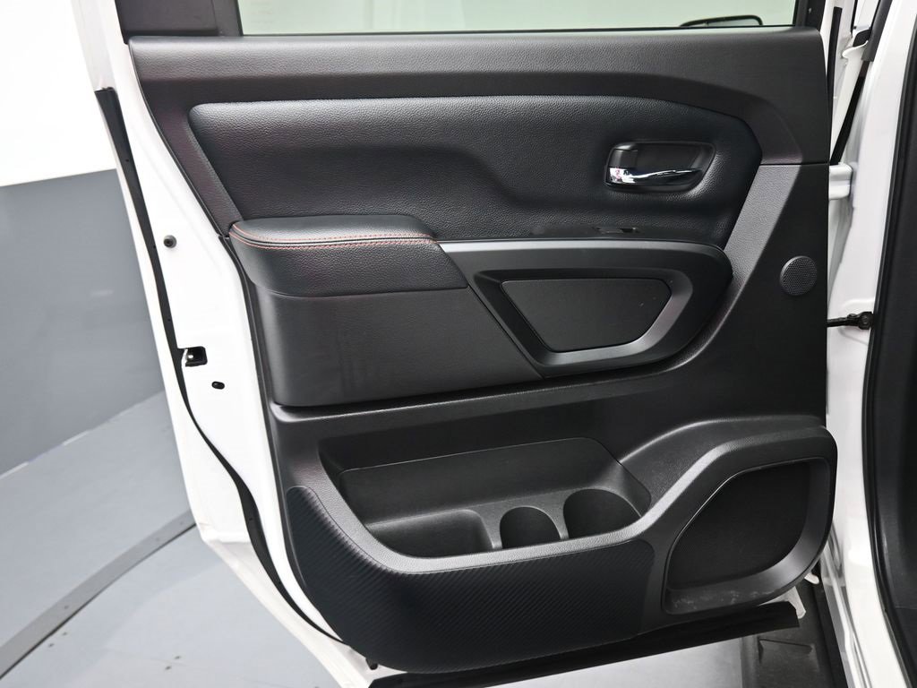 Used 2023 Nissan Titan PRO-4X w/ Pro-4x Convenience Package image 36