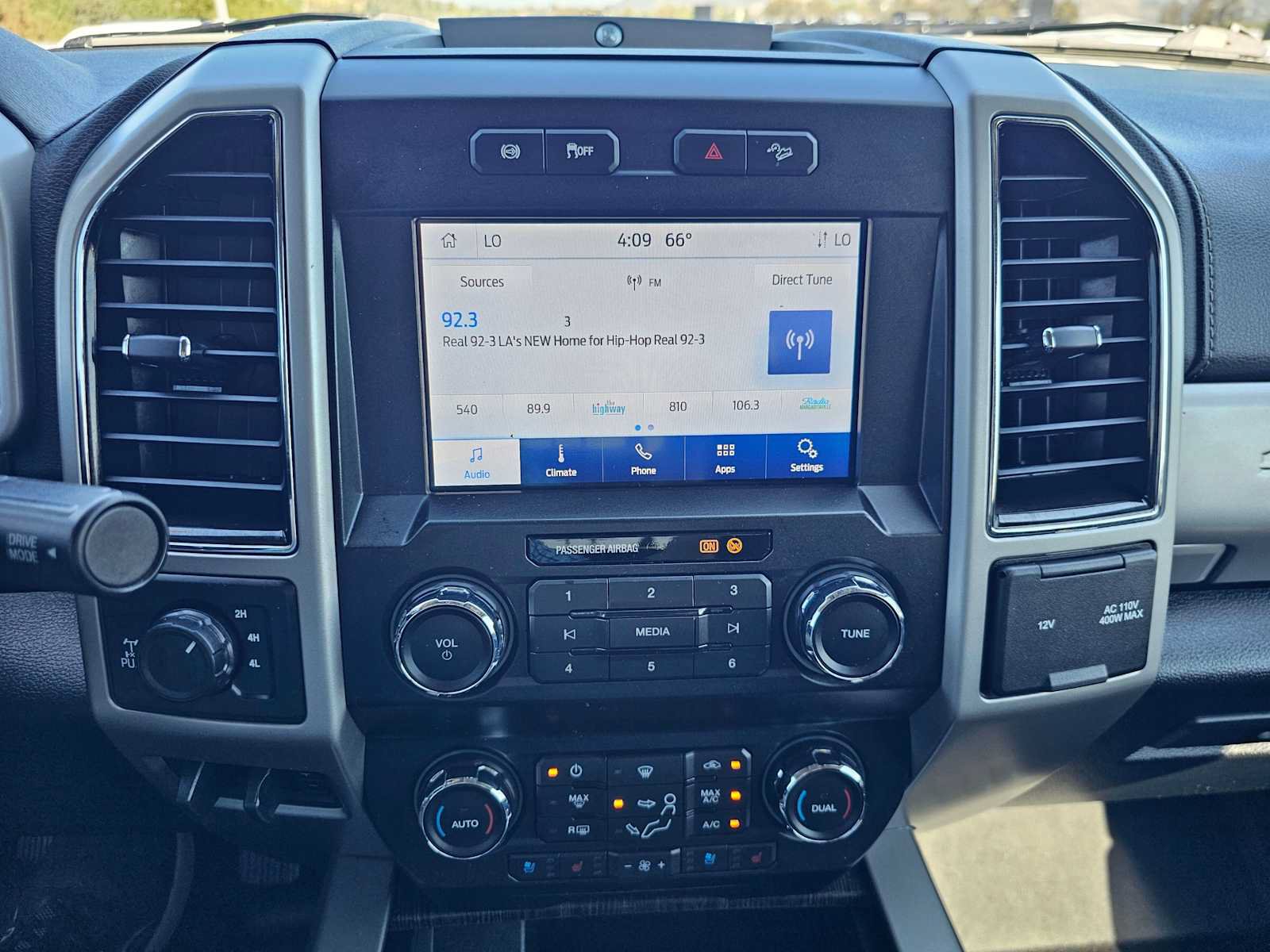 Used 2021 Ford F250 Lariat w/ Lariat Value Package AWD/4WD image 24