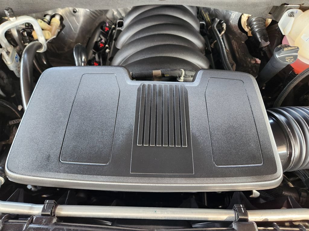 Certified 2025 GMC Yukon Denali Ultimate w/ LPO, Floor Liner Package AWD/4WD image 32