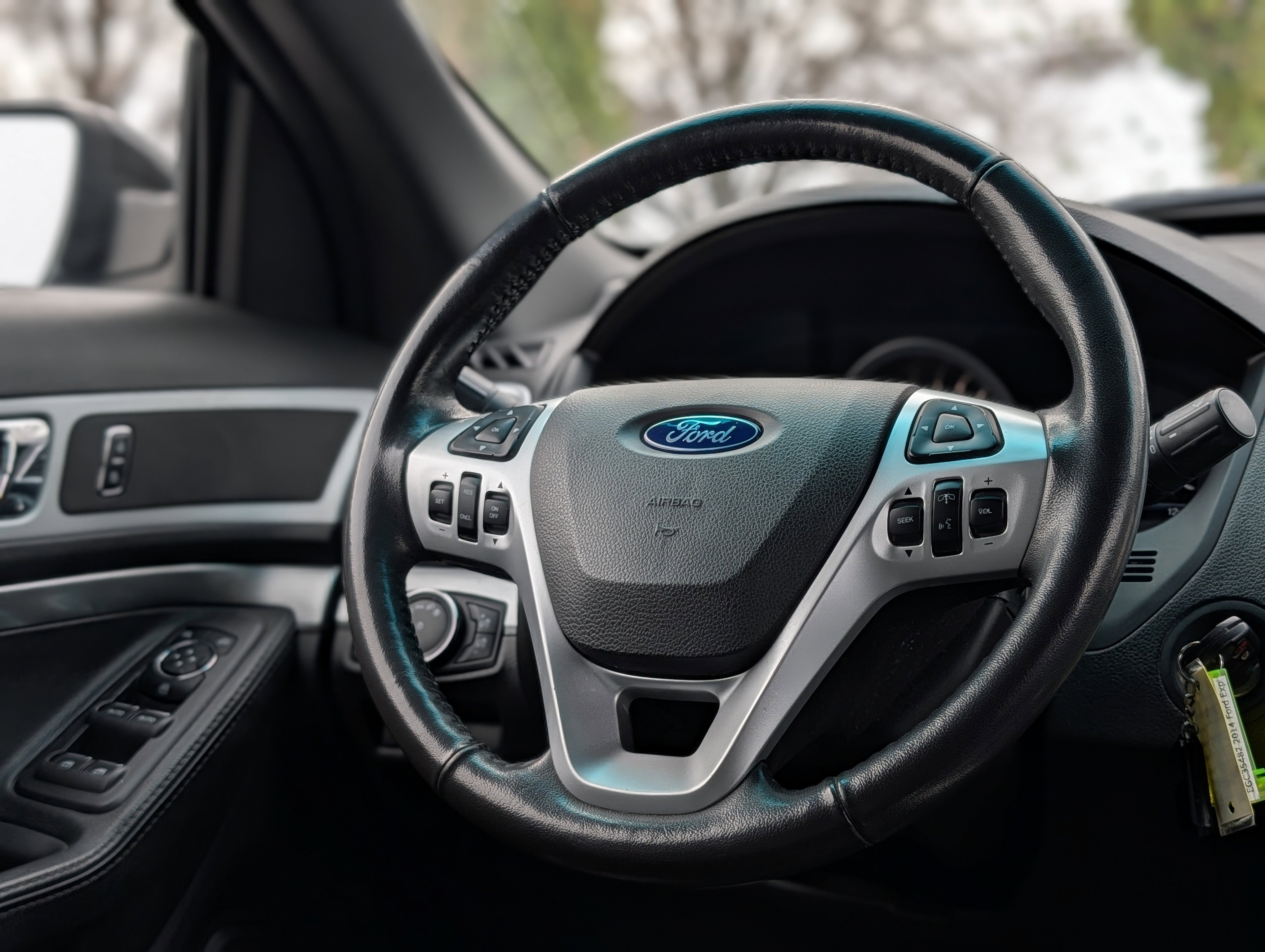 Used 2014 Ford Explorer XLT w/ Equipment Group 202A image 13