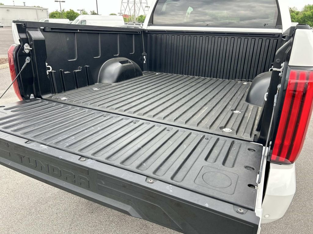 Used 2023 Toyota Tundra SR5 w/ SR5 Convenience Package AWD/4WD image 14
