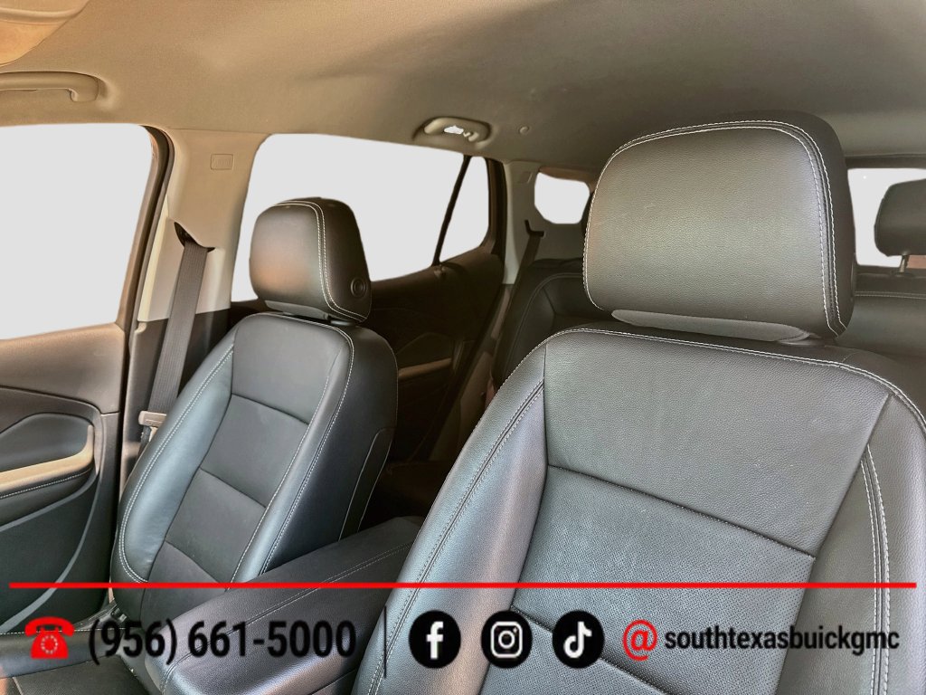 Used 2022 GMC Terrain SLT w/ Tech Package FWD image 13
