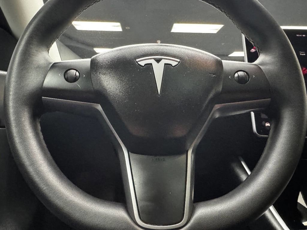 Used 2021 Tesla Model Y Long Range image 22