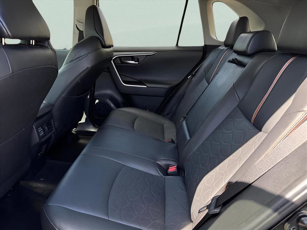 Used 2023 Toyota RAV4 Adventure image 15