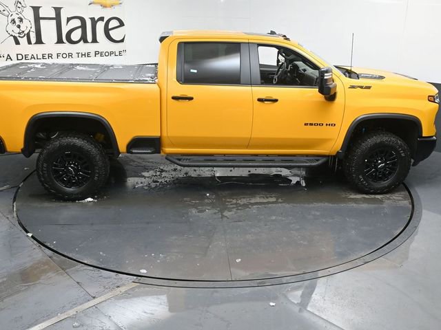 New 2026 Chevrolet Silverado 2500 ZR2 w/ LPO, Dark Essentials Package image 17