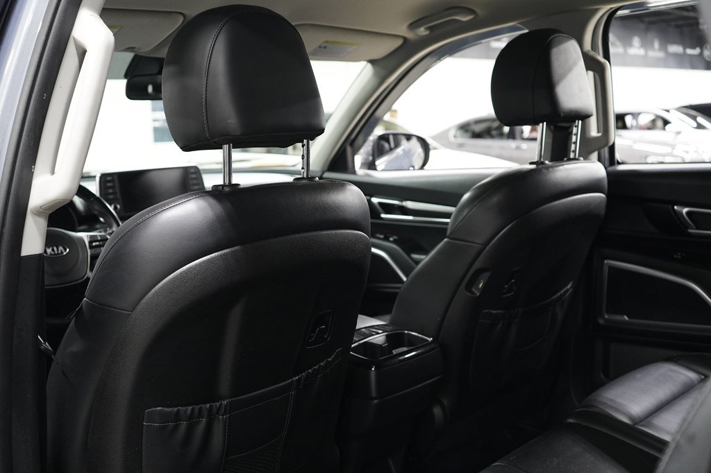 Used 2021 Kia Telluride LX FWD image 24