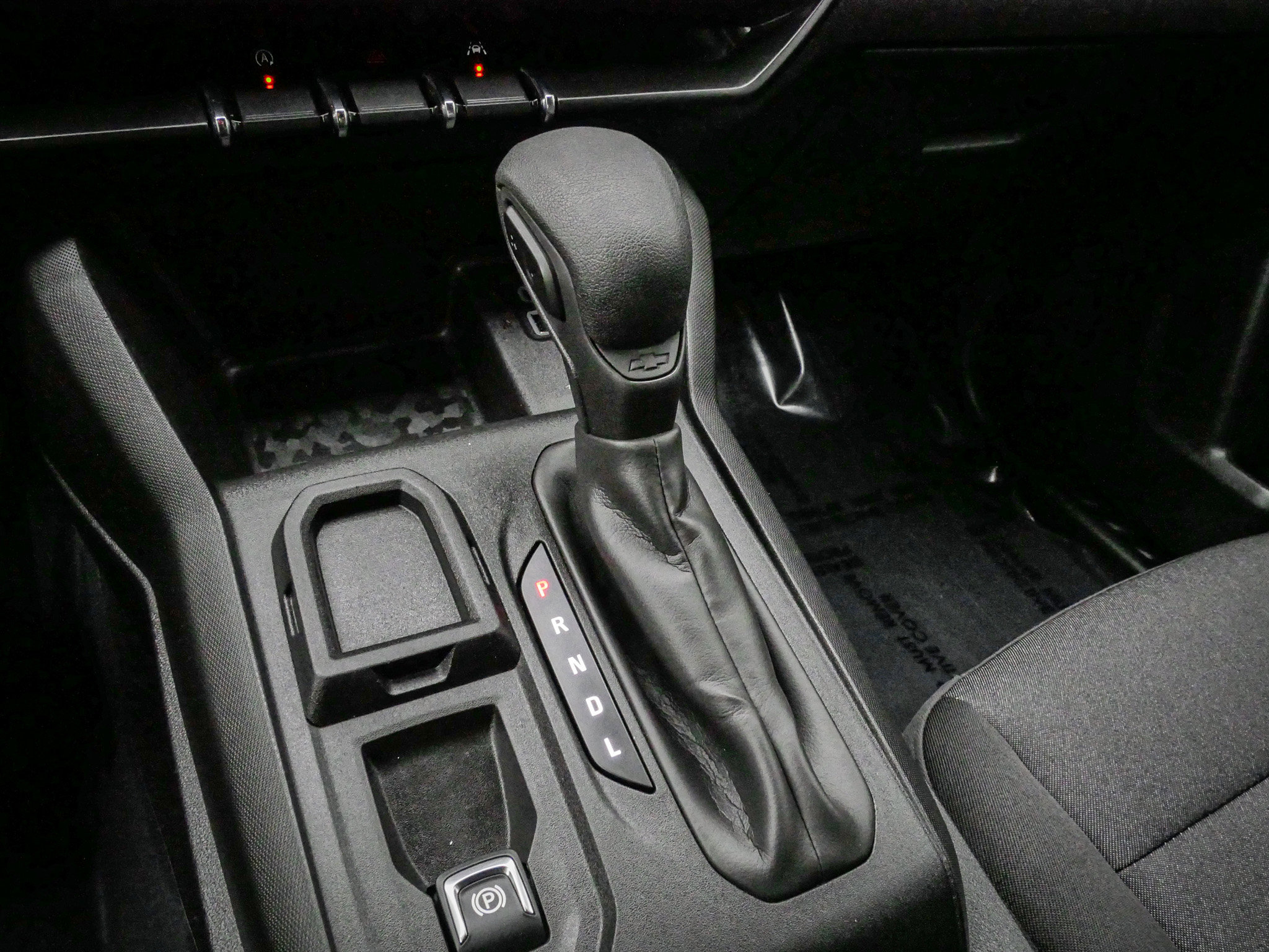 Used 2024 Chevrolet Colorado W/T RWD image 26