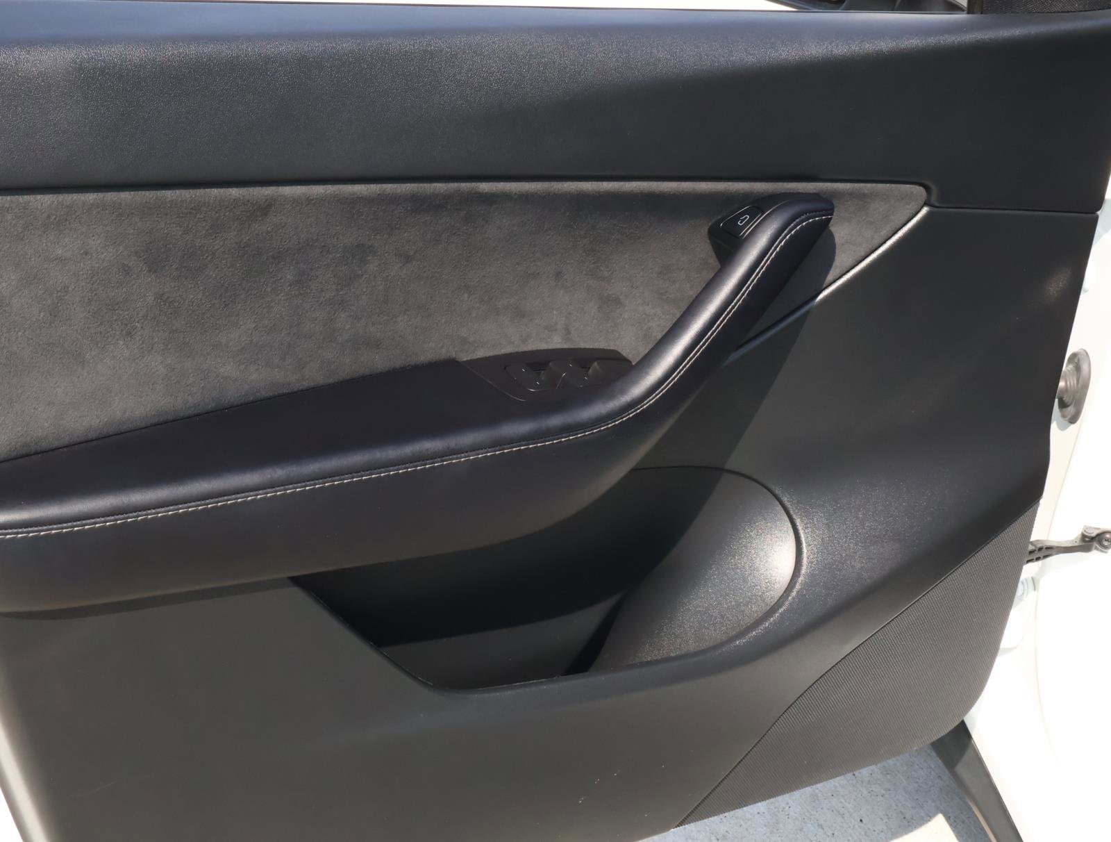 Used 2022 Tesla Model Y Performance AWD/4WD image 14