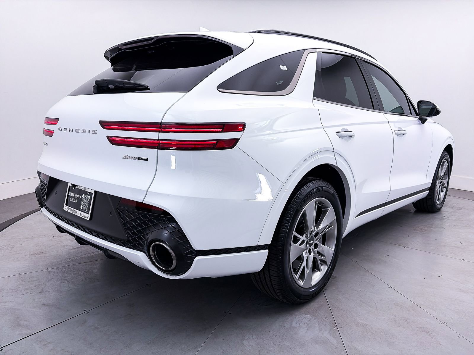 Used 2022 Genesis GV70 3.5T Sport image 14