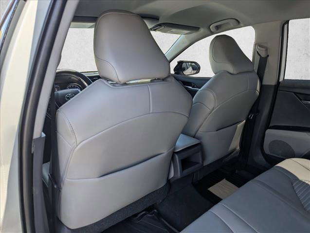 Used 2020 Toyota Camry SE FWD image 23